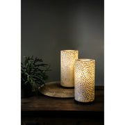 Pair of white table lamps, handcrafted from mother of pearl. Elara table lamp duo by Collectiviste.