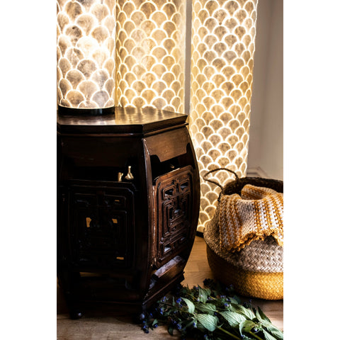 Handcrafted mother of pearl lamps - Seville by Collectiviste.